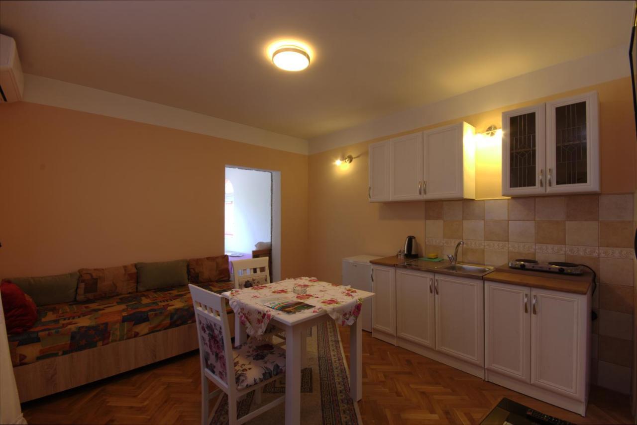 Apartments Astel Бар Экстерьер фото