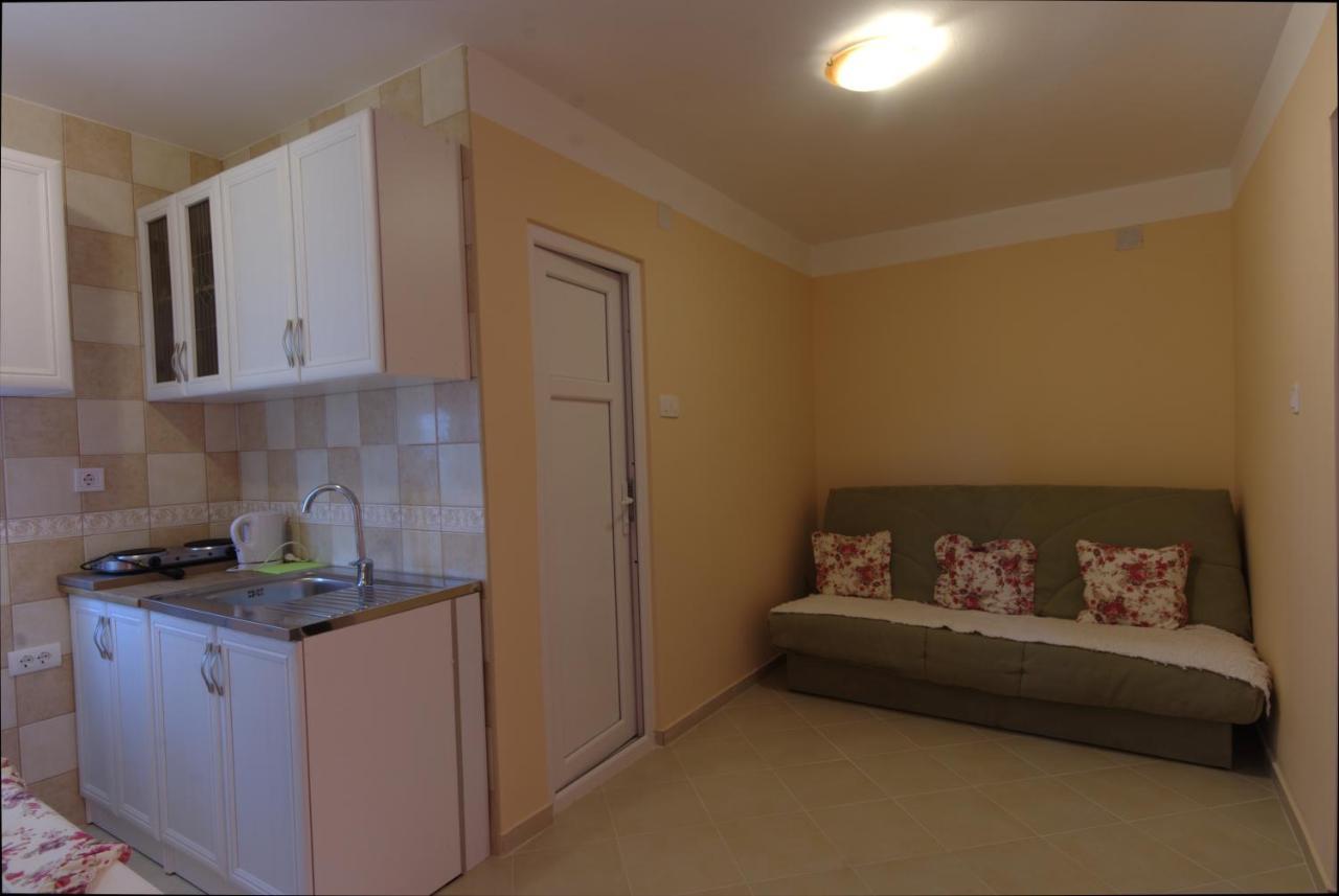 Apartments Astel Бар Экстерьер фото