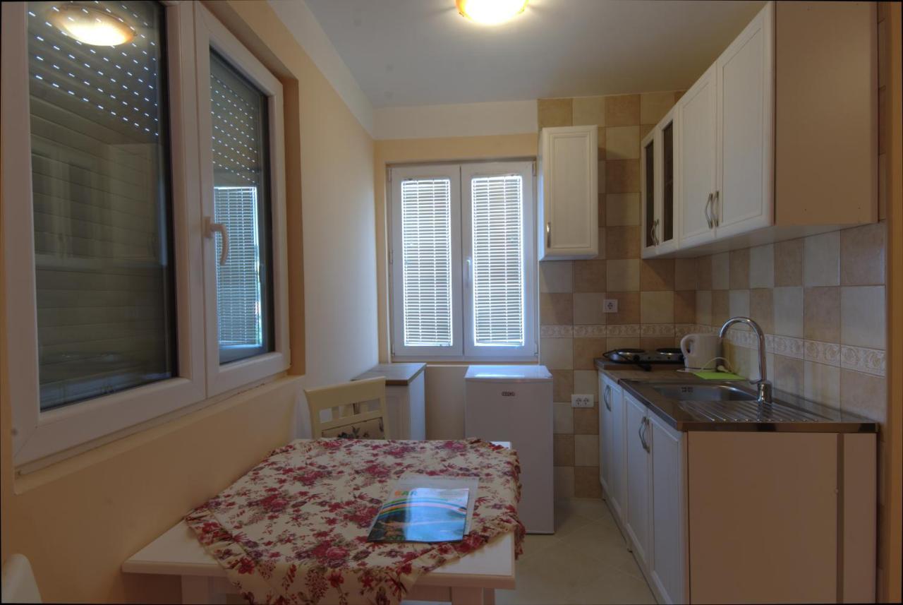 Apartments Astel Бар Экстерьер фото