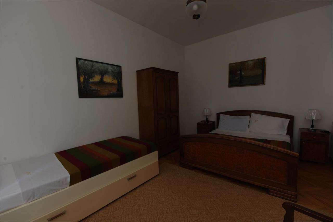 Apartments Astel Бар Экстерьер фото