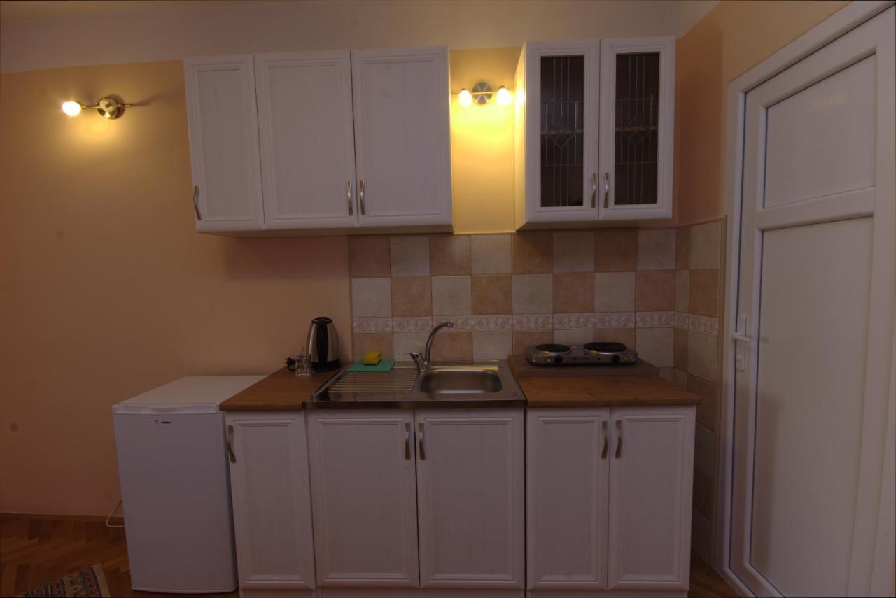 Apartments Astel Бар Экстерьер фото